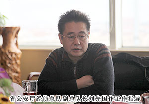 湖南省公安廳經(jīng)偵總隊(duì)副總隊(duì)長(zhǎng)劉先國(guó)一行蒞臨綠之韻調(diào)研