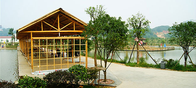 “擁抱自然，放飛夢想”——綠之韻集團(tuán)組織全體員工開展2014年度春季郊游活動