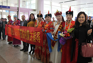 綠之韻集團(tuán)董事長(zhǎng)胡國(guó)安赴內(nèi)蒙古考察市場(chǎng)