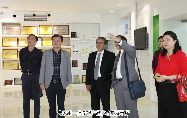 美國富華證券投資集團(tuán)董事會(huì)主席賀臺(tái)華等一行蒞臨綠之韻參觀考察