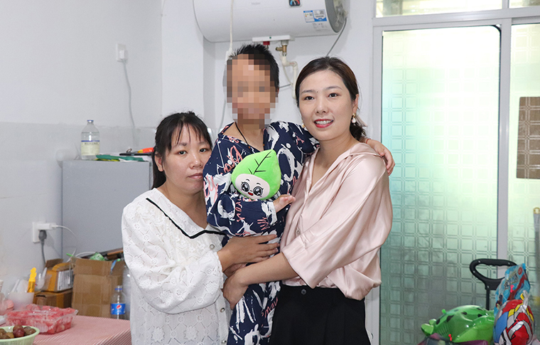 圓夢(mèng)行動(dòng)送真情 濃濃關(guān)愛暖人心｜綠之韻公益基金會(huì)看望慰問燙傷兒童